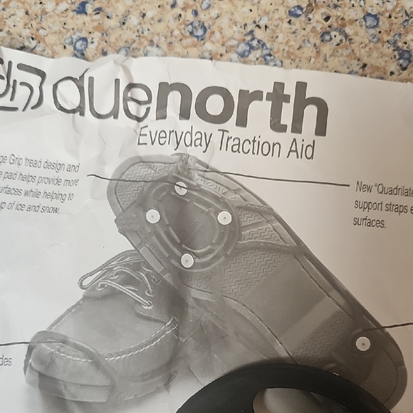 Due North NWT Get-A-Grip Ice Traction Cleats - Black with Blue Studs - Picture 3 of 6